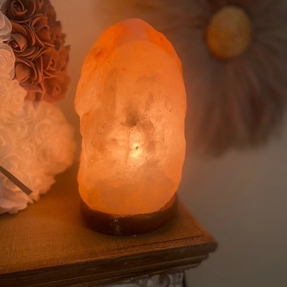 Pink Salt Light - Picture 2 of 10
